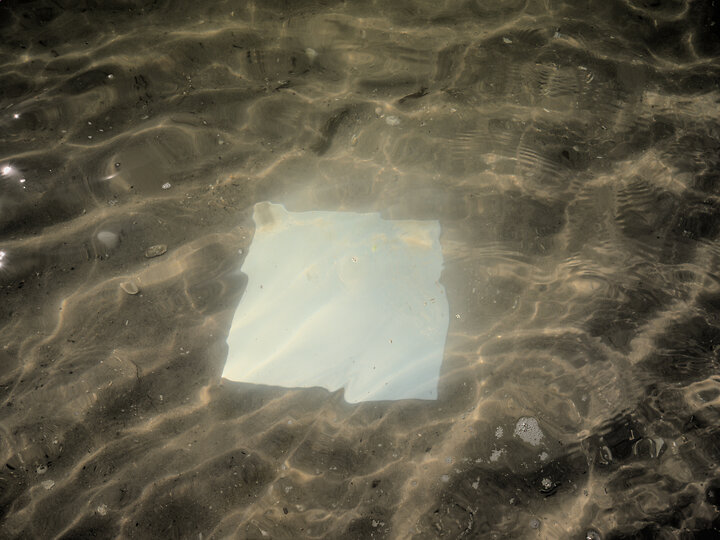 Single Mirror Underwater